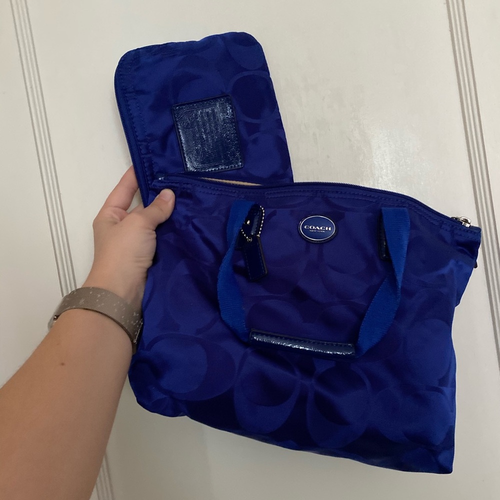 Coach travel set